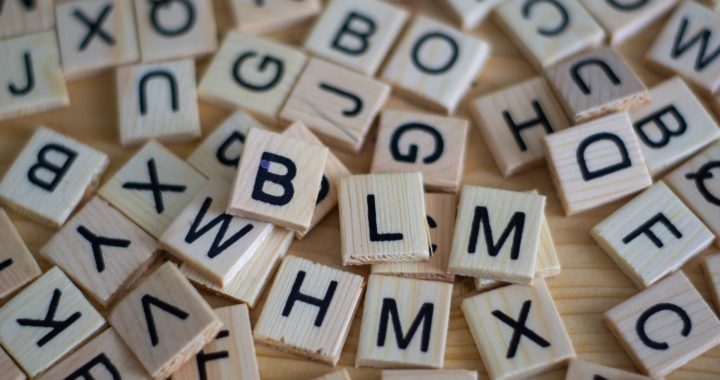 Explaining Blockchain with Scrabble