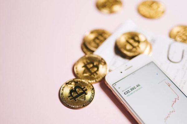 How Blockchain Enables Real-Time Royalty Payments Real-Time Royalty Payments