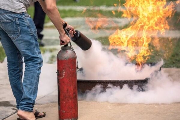 CO₂ Fire Extinguishers for Sale: The Ultimate Solution for Electrical and Flammable Liquid Fires CO₂ Fire Extinguishers for Sale