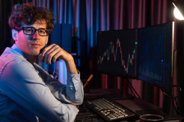 SPY StockTwits Analysis: Is It Time to Buy or Sell SPY? SPY StockTwits