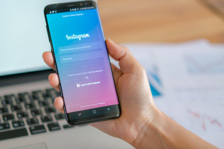 Insta Navigation