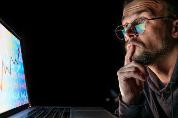 Investment Hacks Discommercified