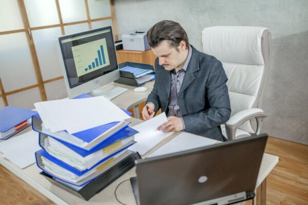 Bookkeeping Outsourcing vs In-house Bookkeeping